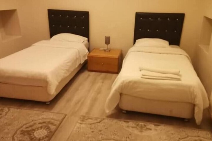 Room 71 of 185