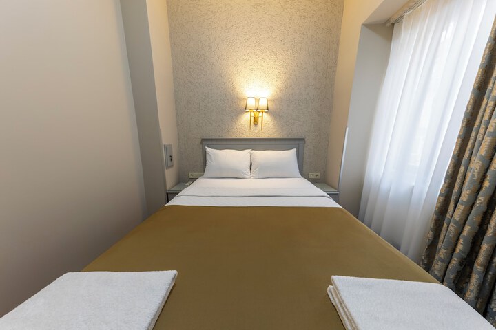 Room 20 of 77