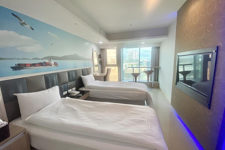 Room 51 of 81