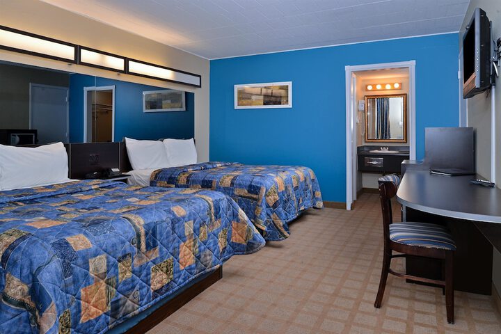 Room 10 of 21