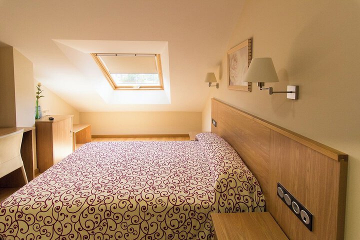 Room 17 of 33