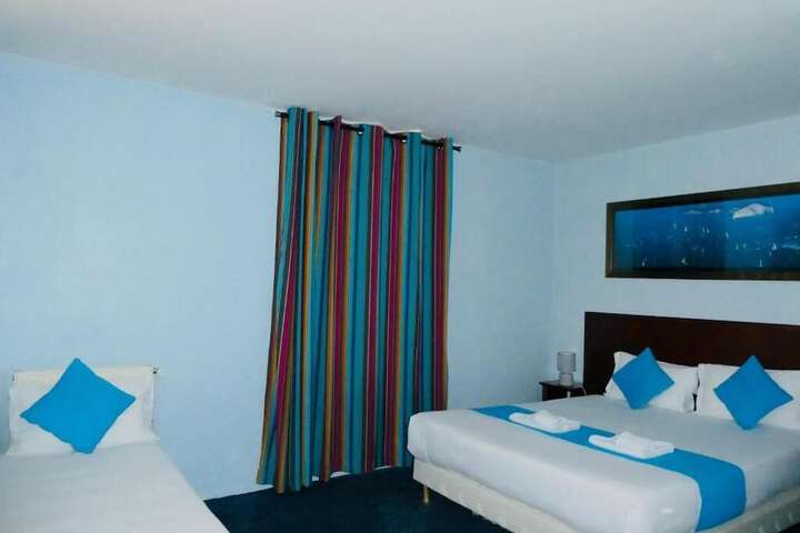 Room 21 of 43
