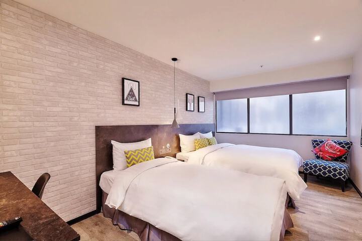 Room 60 of 99