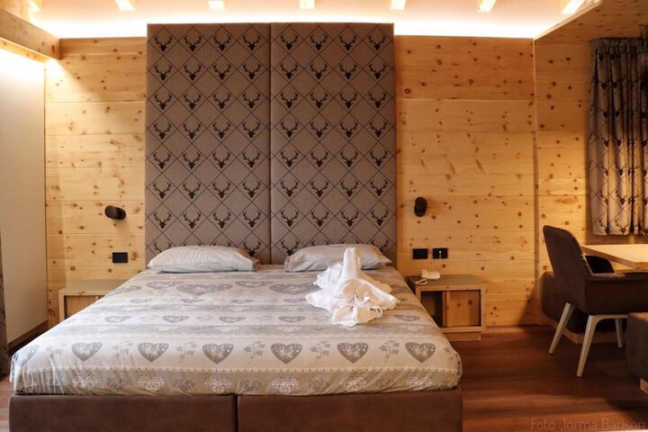 Room 21 of 48