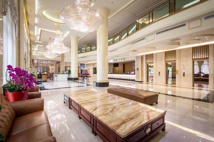 Hotel Lobby