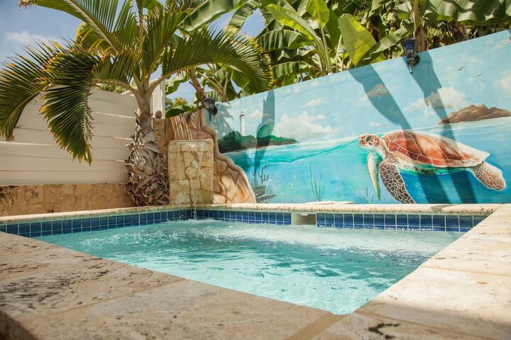 Pool Hotel