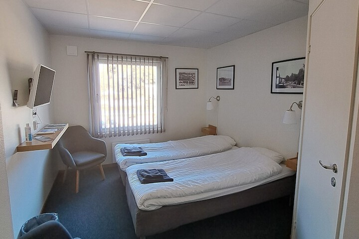 Room 8 of 31