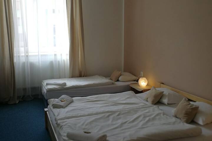 Room 36 of 84