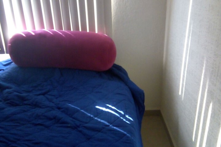 Room 4 of 8