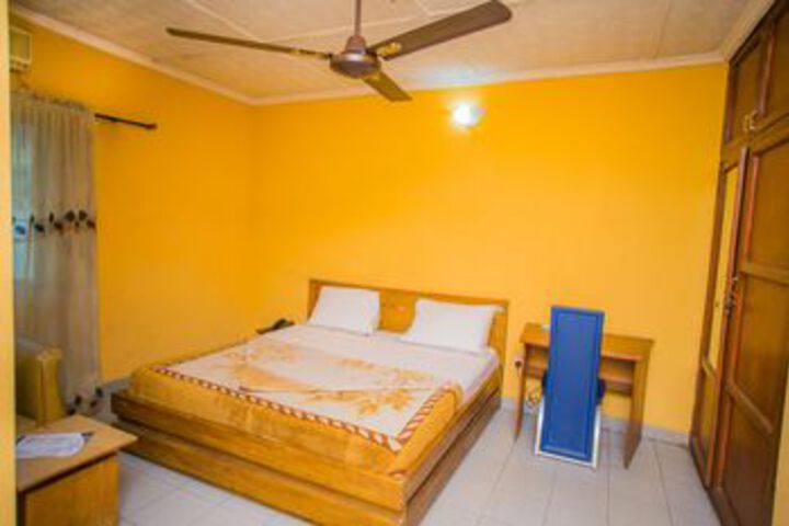 Room 8 of 21