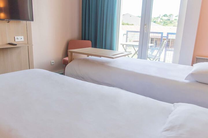 Room 35 of 130