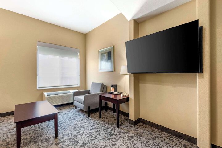 Room 17 of 31