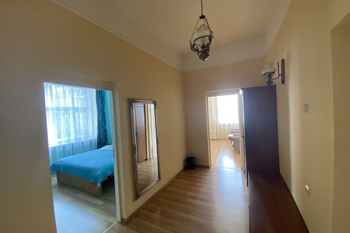 Room 109 of 272