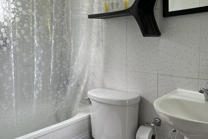 Room 29 of 33