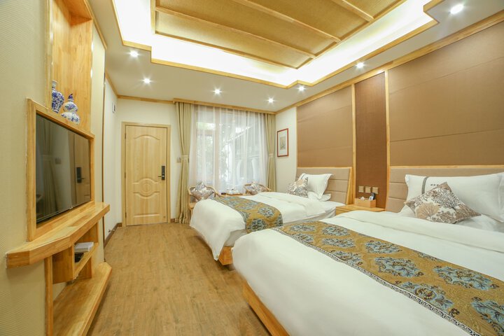 Room 15 of 29