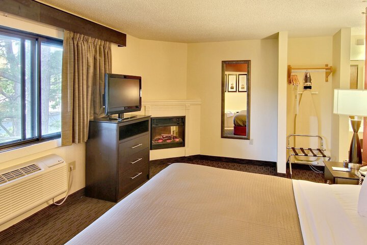 Room 11 of 54