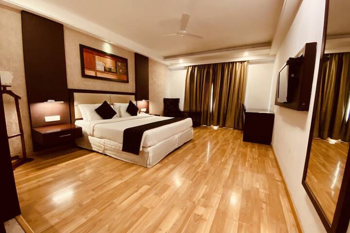 Room 15 of 41