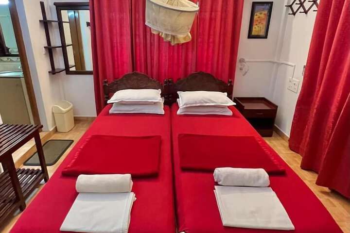 Room 10 of 63