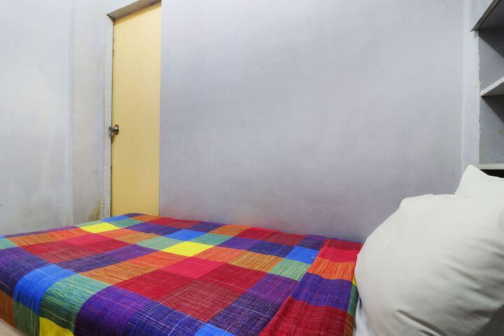 Room 16 of 18