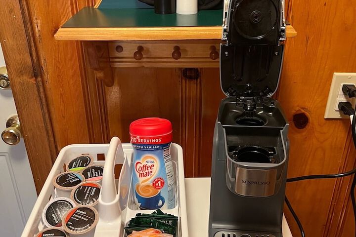 Breakfast/Coffee Service 165 of 236