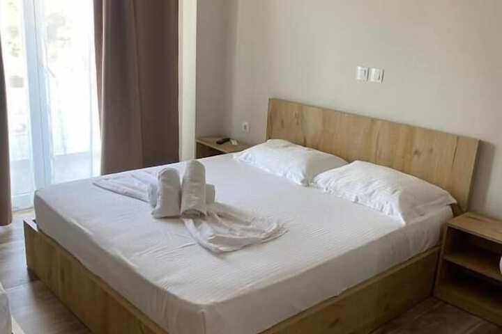 Room 2 of 24