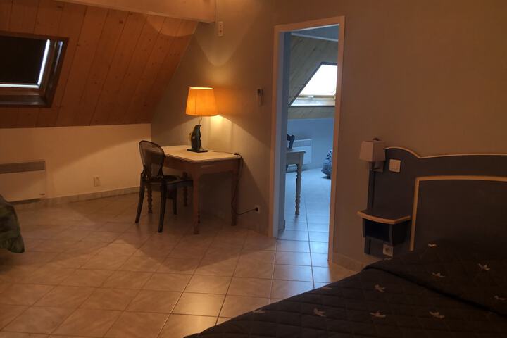Room 28 of 63