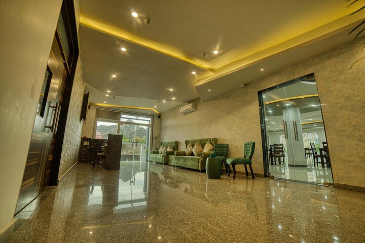 Hotel Interior 5 of 58