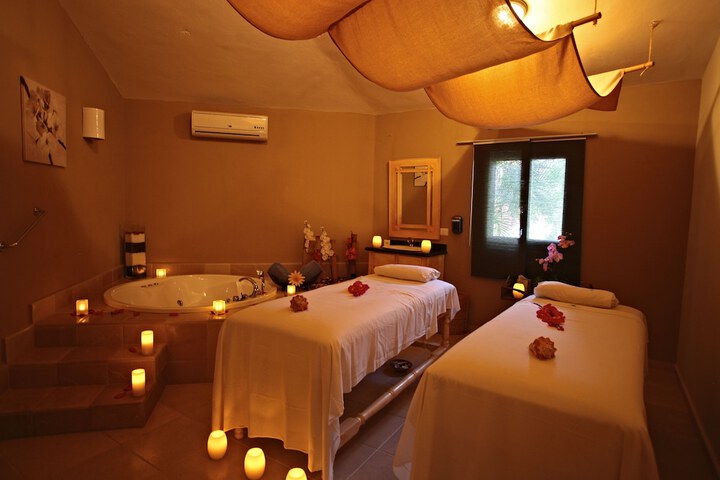 Massage Photo