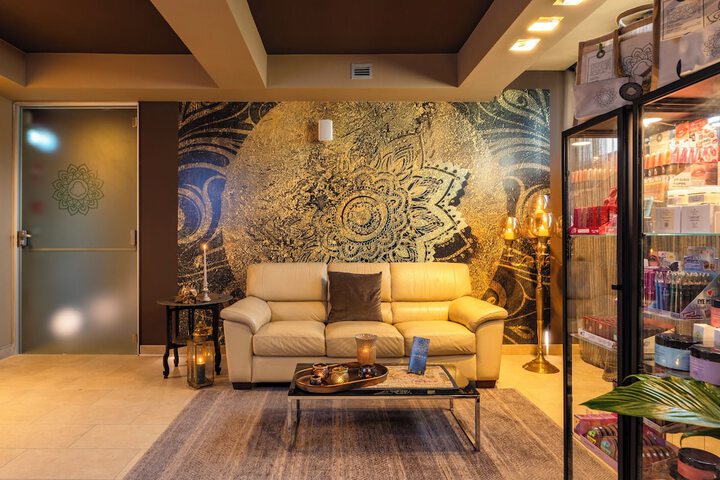 Hotel Interior 68 of 128