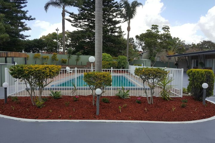 Property Grounds 27 of 29
