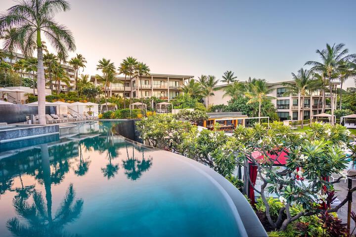 Infinity pool