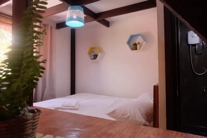 Room 3 of 9