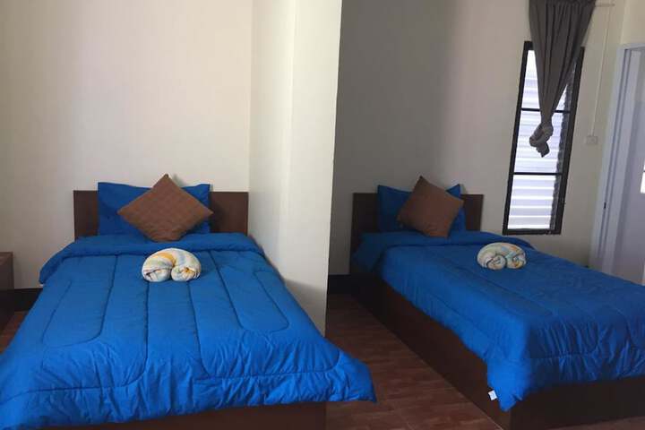Room 9 of 46
