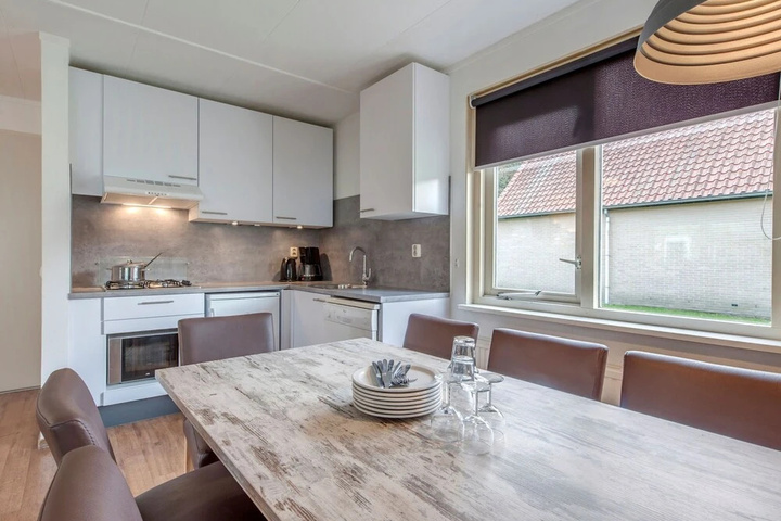 Tidy Bungalow With Microwave 3 km. From Renesse and Beach