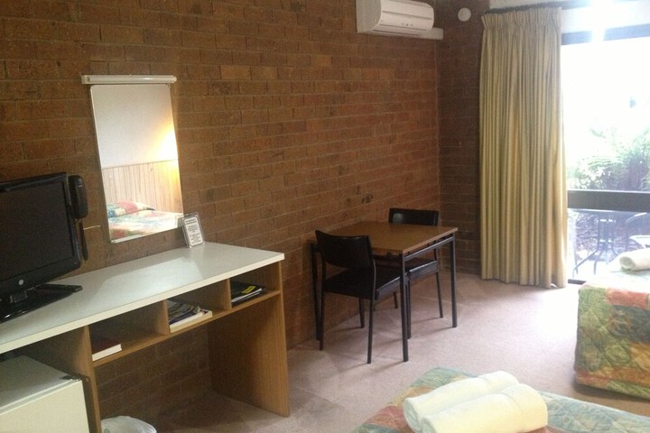 Room 13 of 41