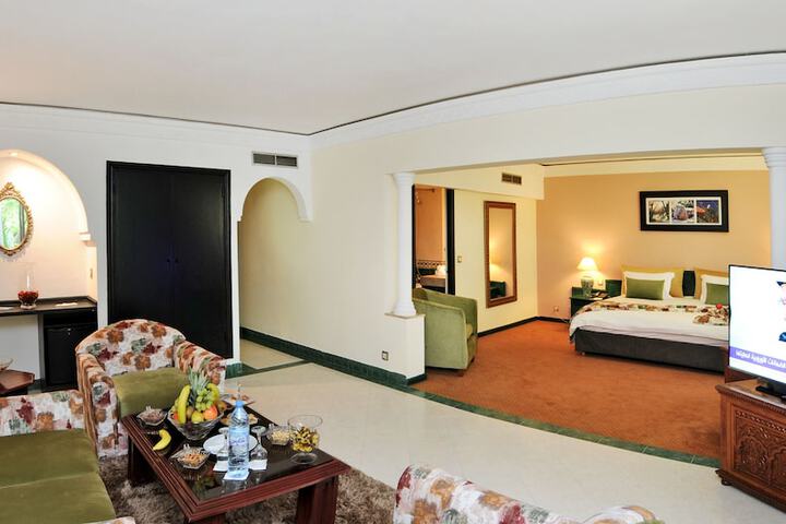 Room 19 of 66