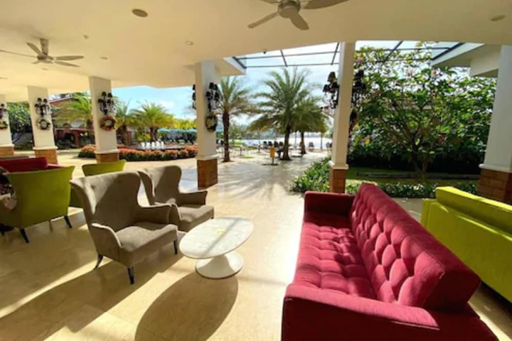 Hotel Interior 4 of 93