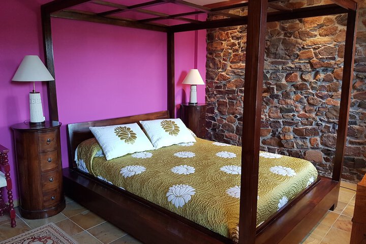Room 8 of 36