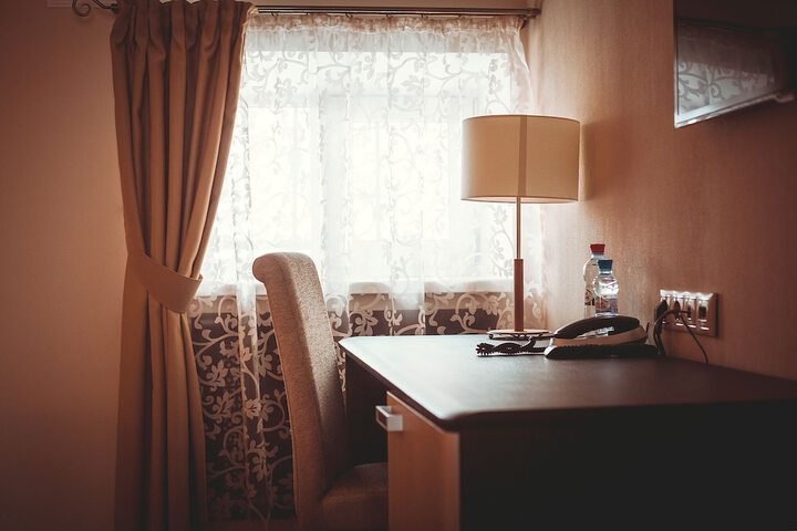 Room 28 of 60