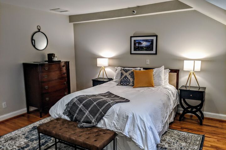Room 9 of 258