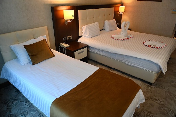 Room 12 of 101