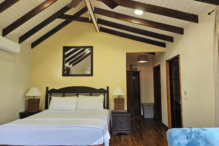 Room 29 of 83