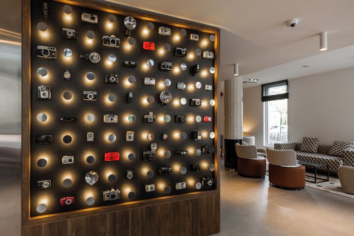 Entrance & Lobby