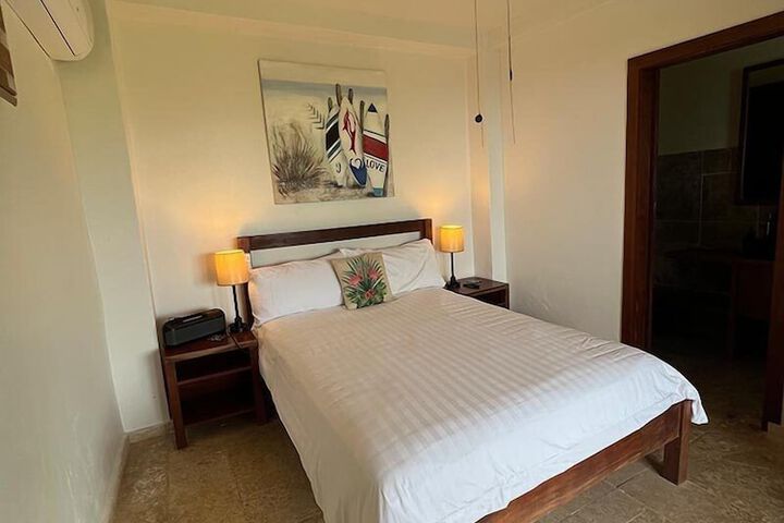 Room 42 of 79