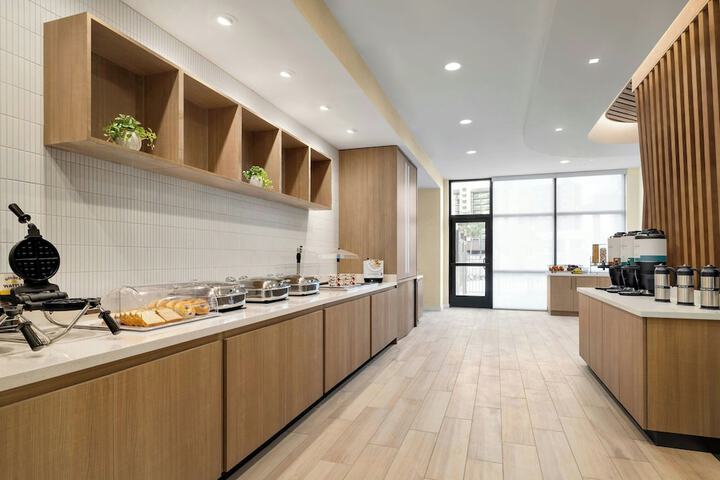 Breakfast/Coffee Service 35 of 47