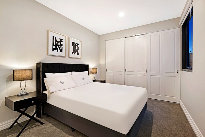 Room 8 of 55