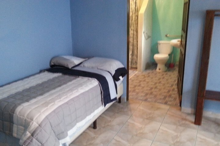 Room 5 of 108
