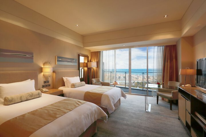 Room 7 of 48