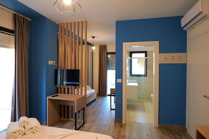 Room 42 of 126