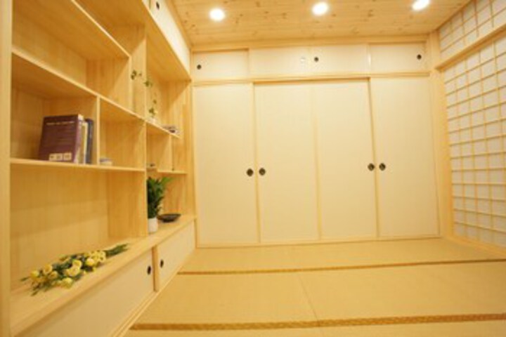 Room 19 of 37